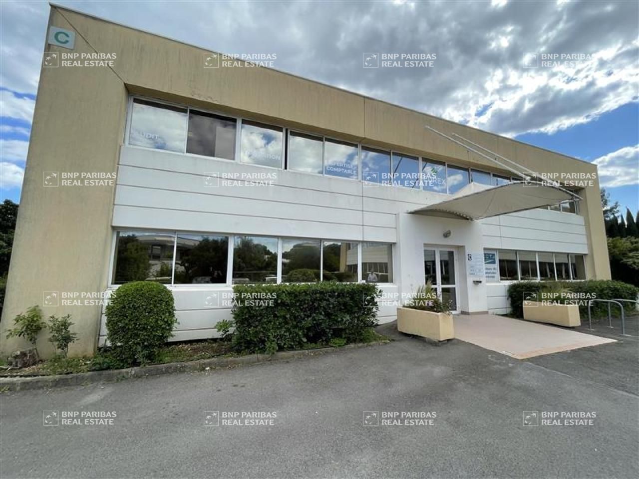 248 m² pour ce bureaux en vente à Baillargues