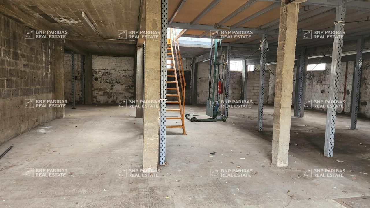 372.9 m² pour ce activité en vente à Maisons-alfort