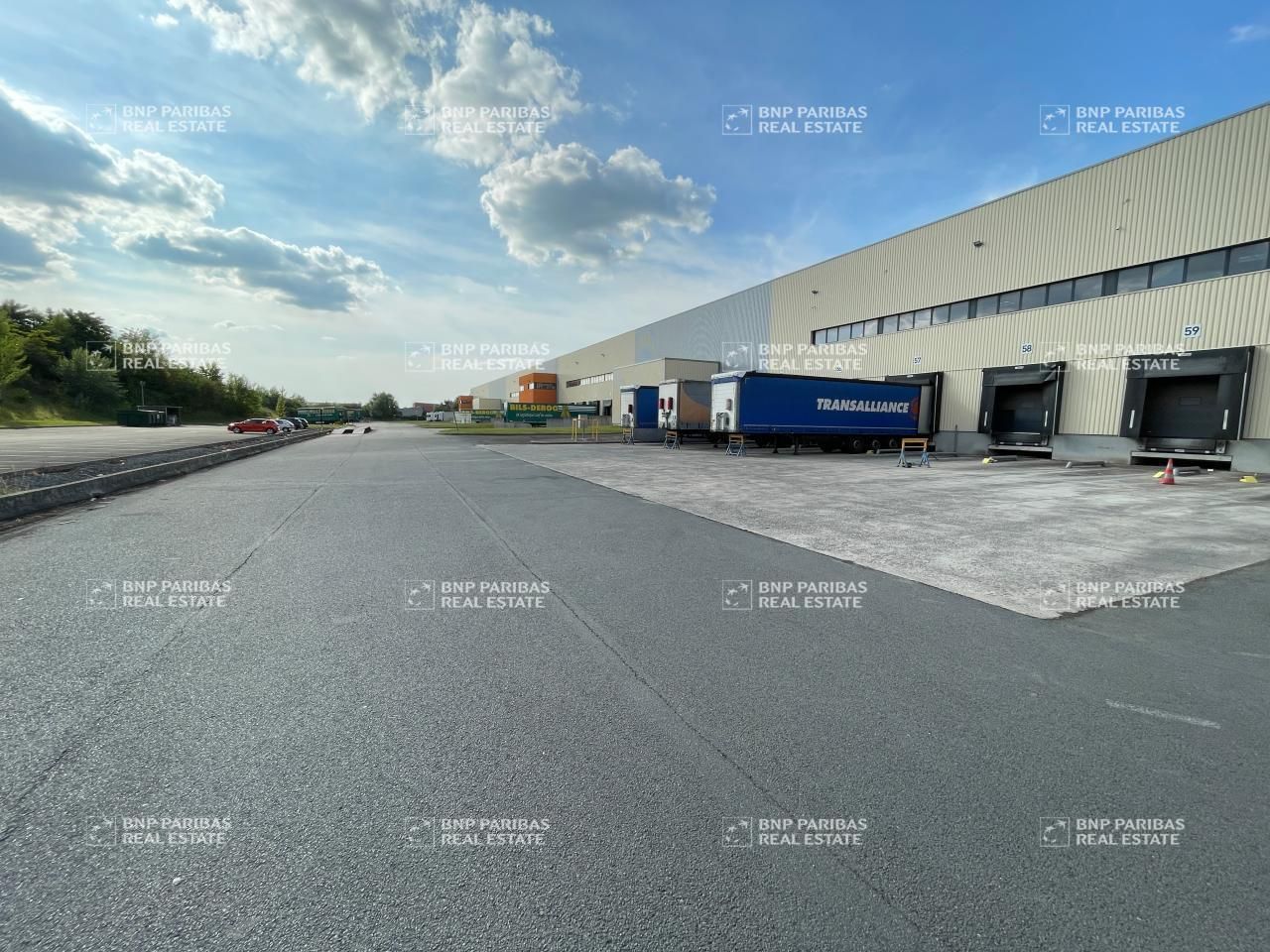 42060 m² pour cetentrepôts classe a en location à Libercourt