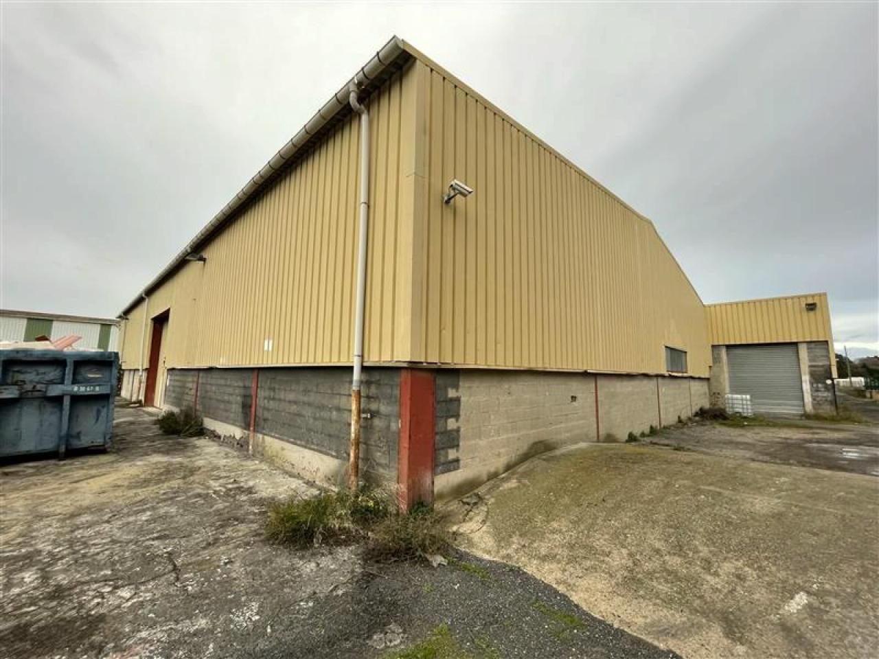 Vente Mixtes 3007 m² non divisibles 34500 Béziers