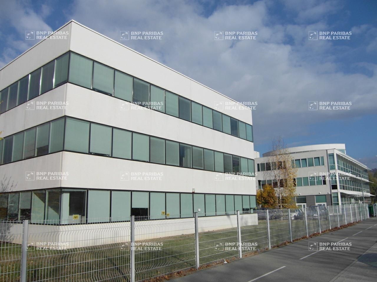 763 m² pour ce bureaux en location à Grenoble