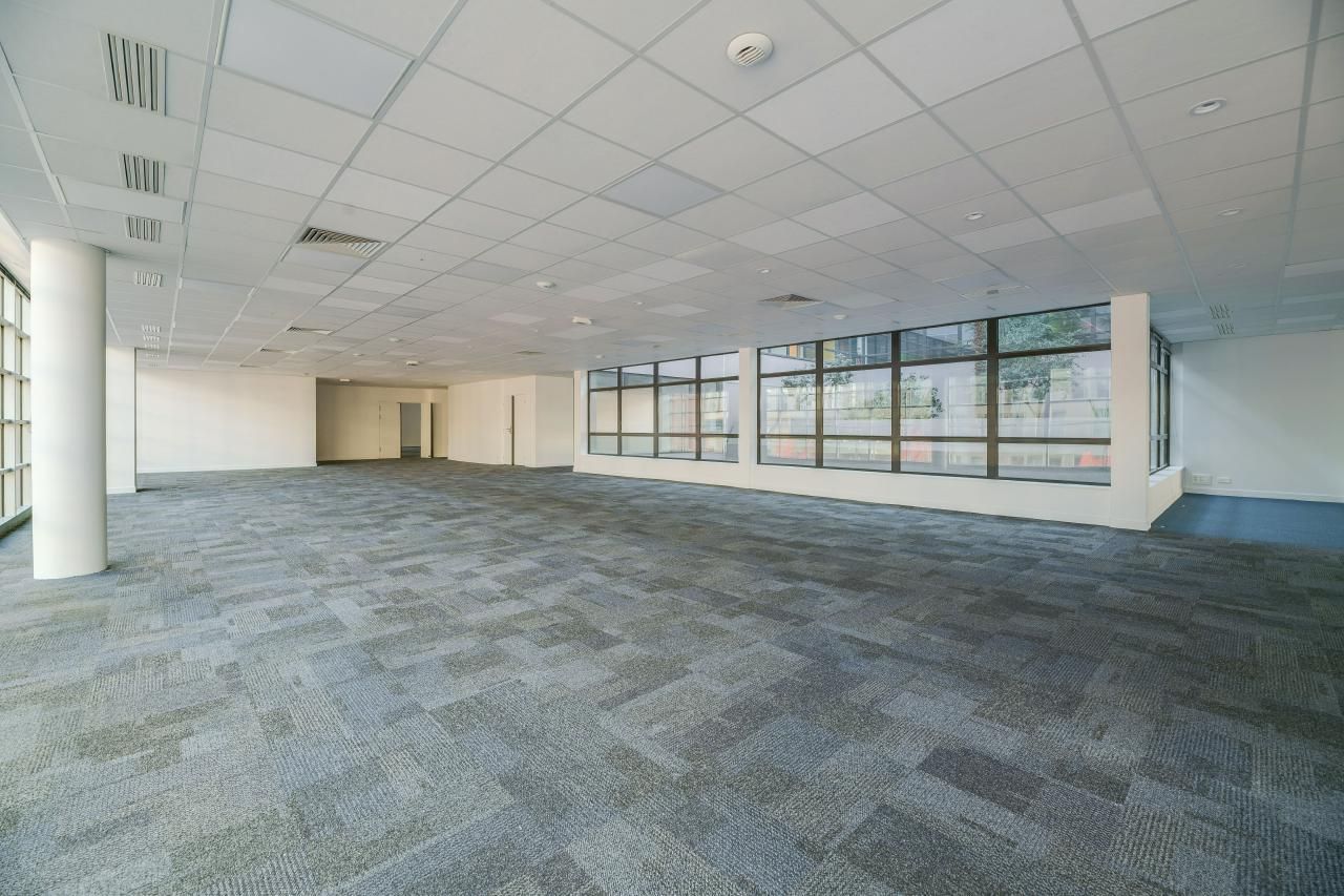 2595 m² pour ce bureaux en location à Massy
