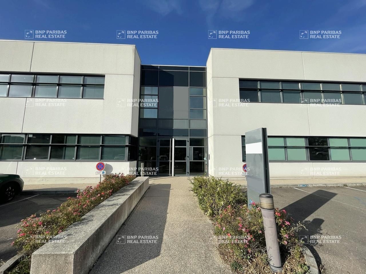 159 m² pour ce bureaux en location à Dijon