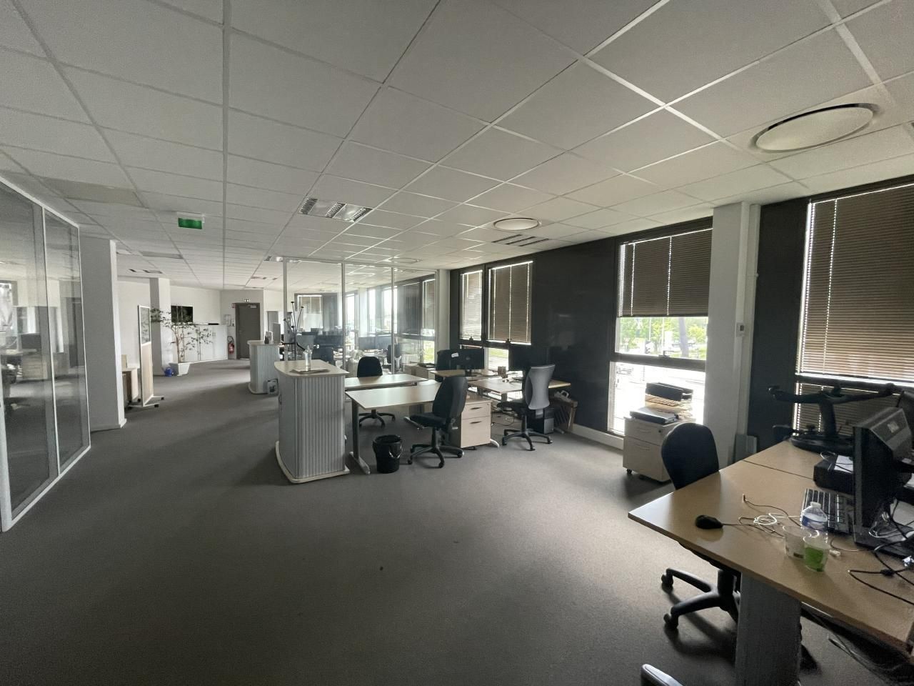 433 m² pour ce bureaux en location à Pessac