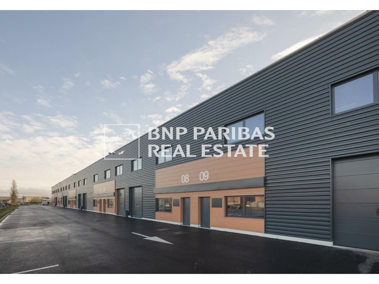 302 m² pour ce pme-pmi en vente à Buchelay