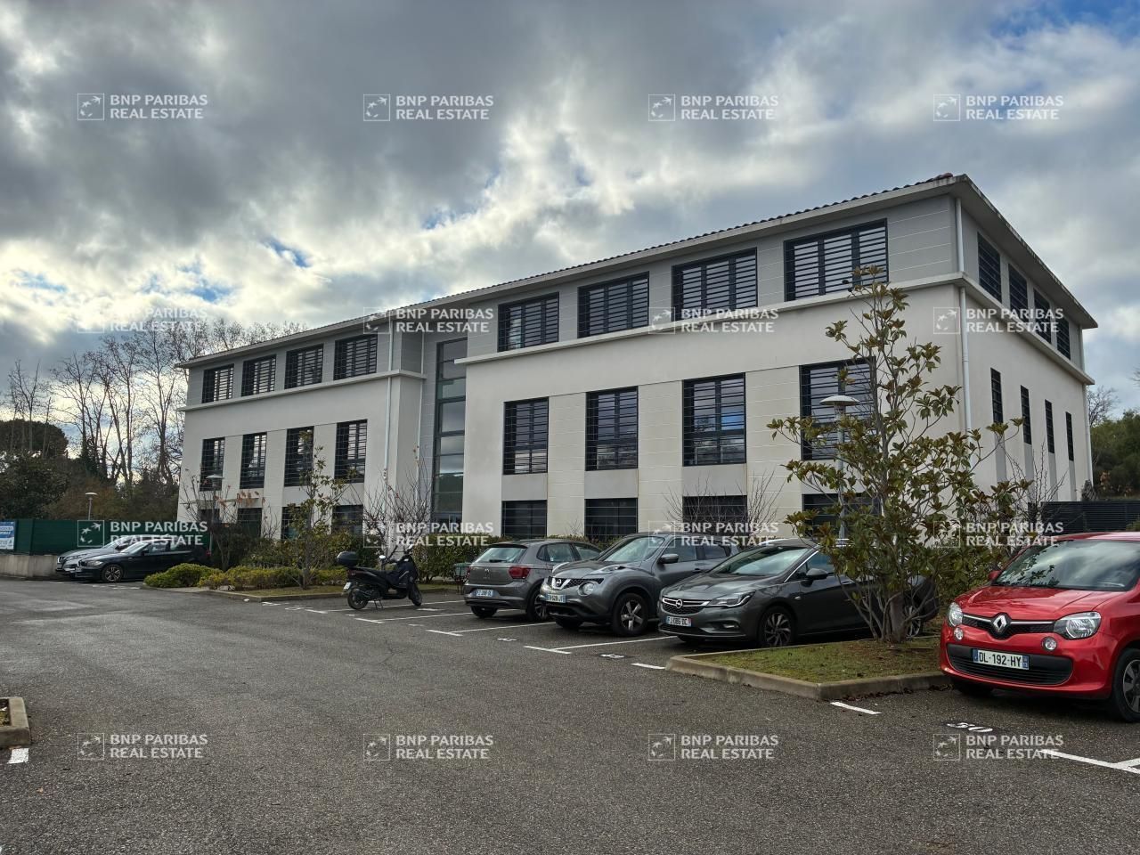 112.5 m² pour ce bureaux en location à Aix en provence