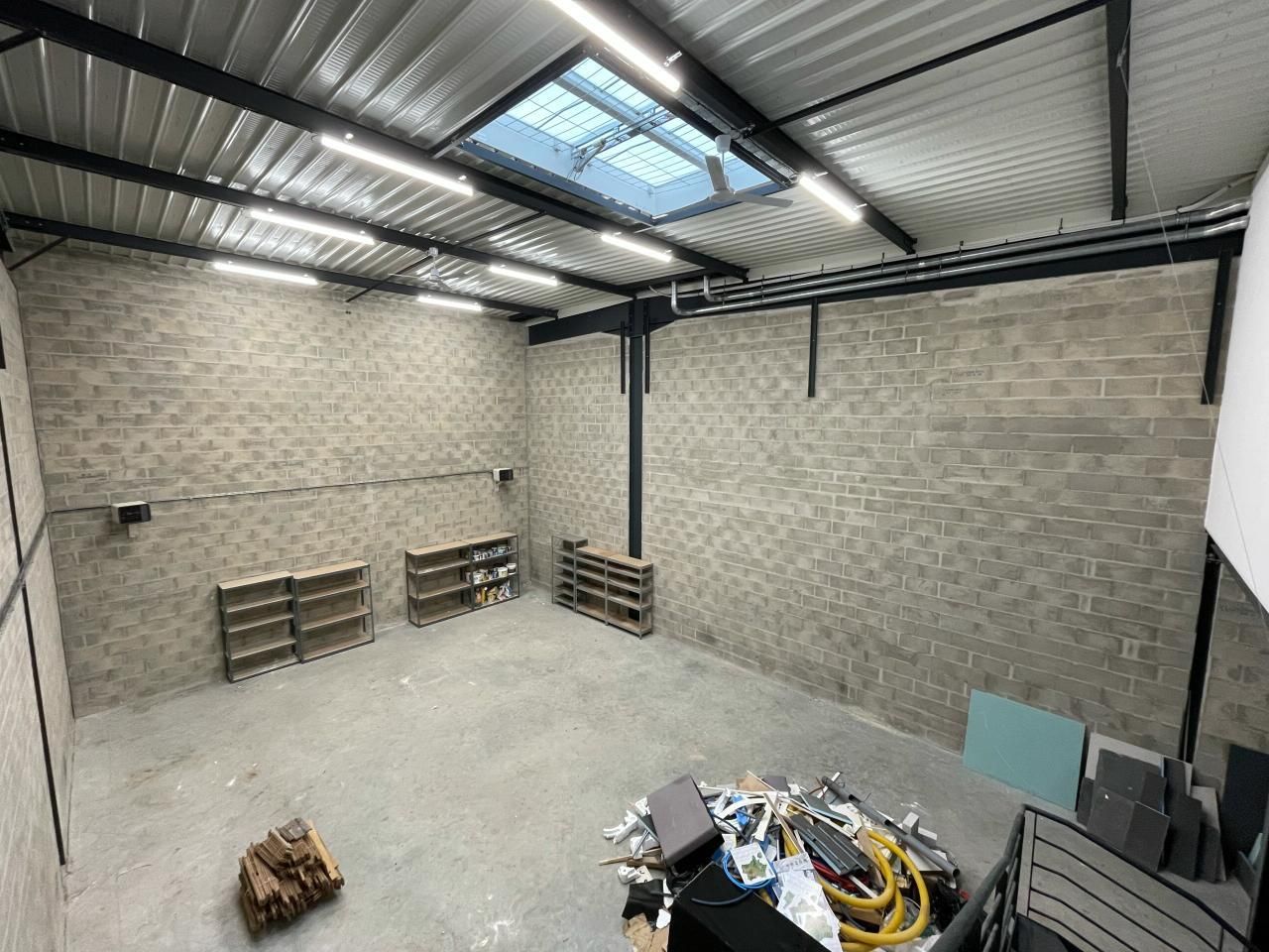 344 m² pour ce pme-pmi en location à Poissy