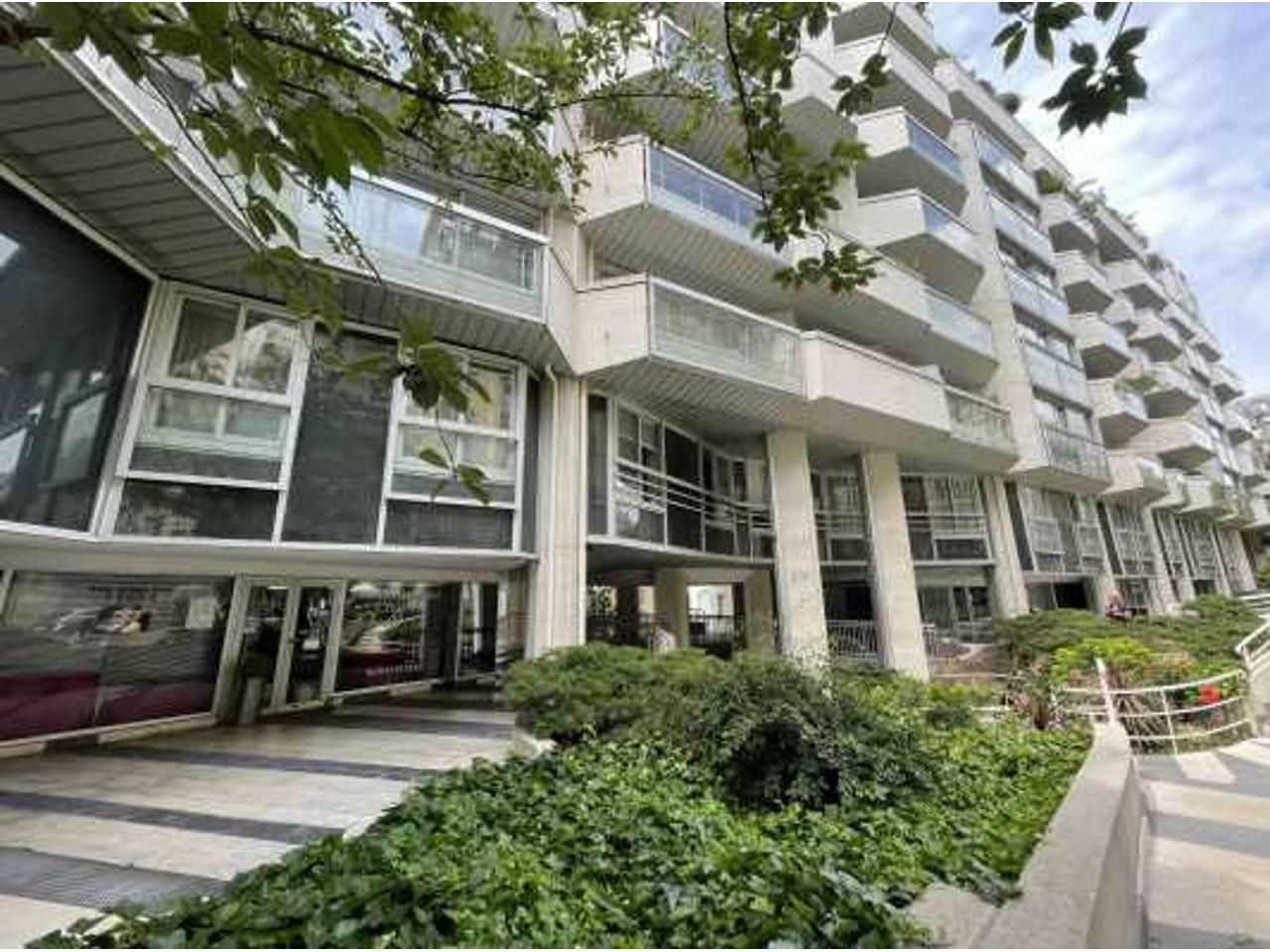 Location Bureaux 1180 m² divisibles 75116 Paris