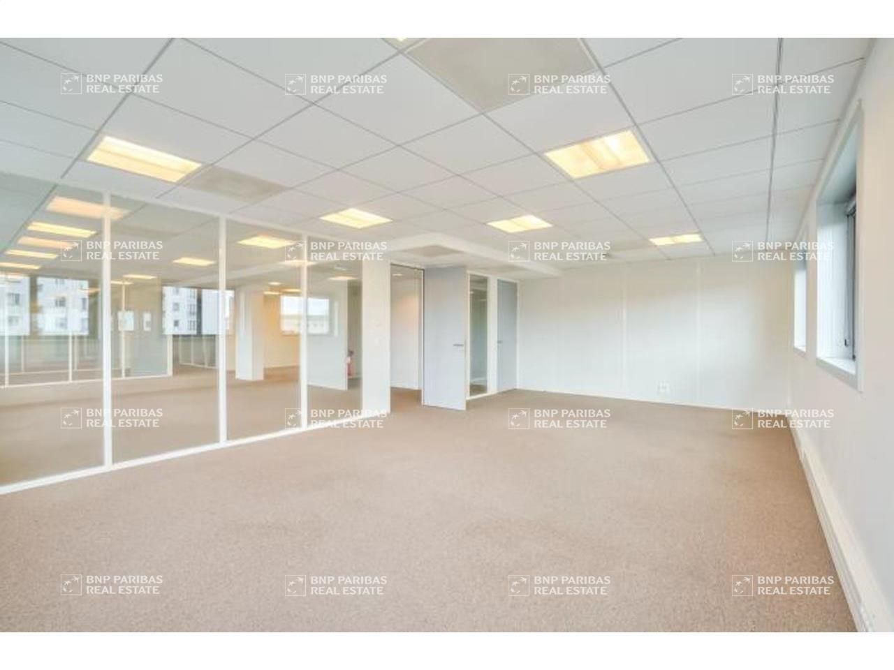 4701 m² pour ce bureaux en vente à Colombes