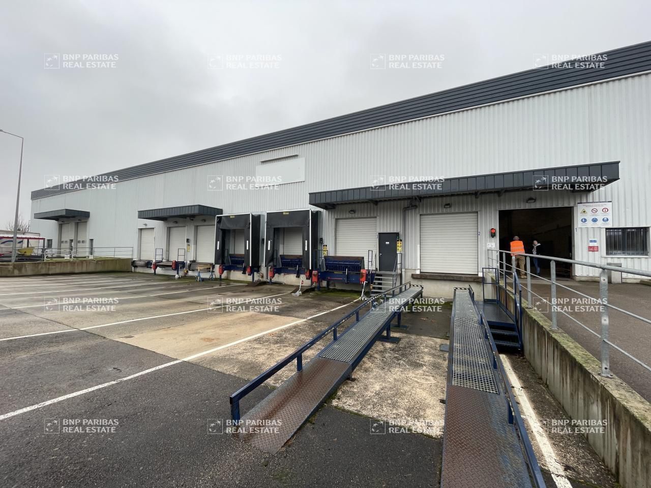 Location Activité 1589 m² non divisibles 21600 Longvic