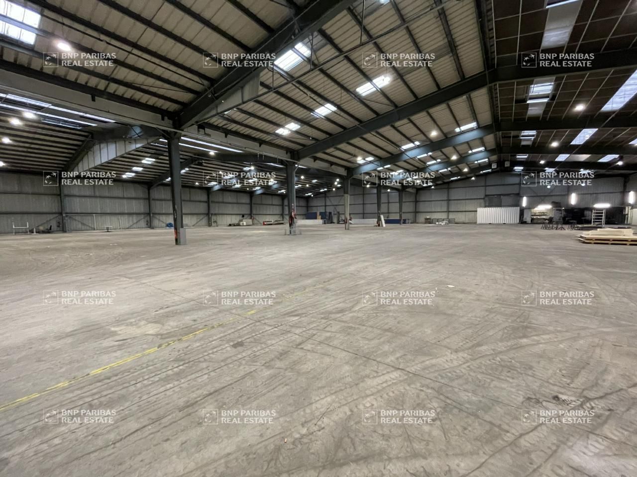 Location Activité 9560 m² non divisibles 35150 Brie