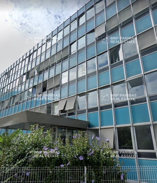 483 m² pour ce bureaux en location à Bourg la reine