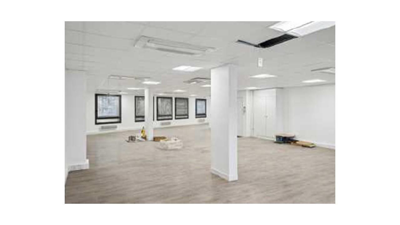 Location Bureaux 186 m² non divisibles 92120 Montrouge