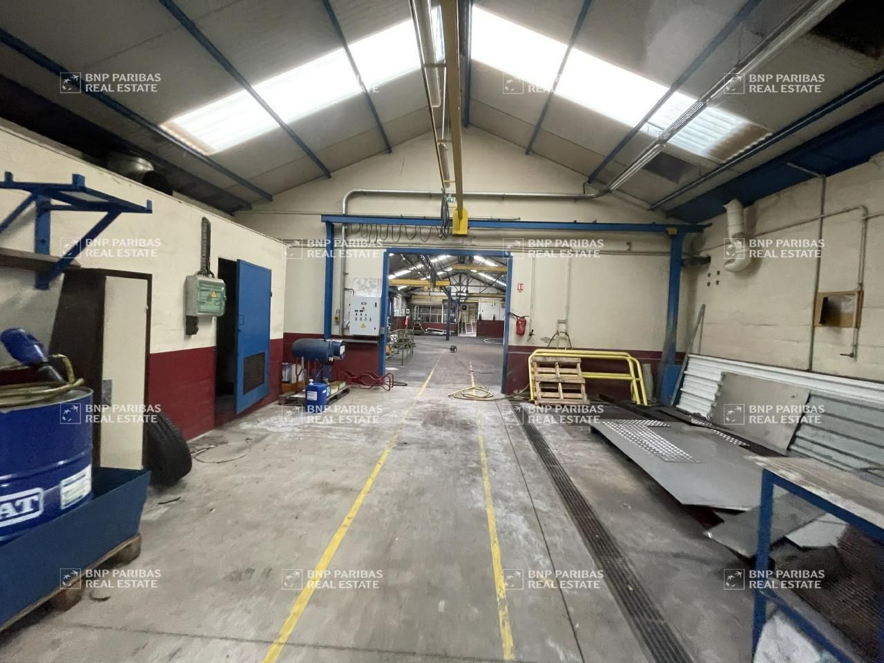 611 m² pour ce pme-pmi en location à Mareuil-lès-meaux