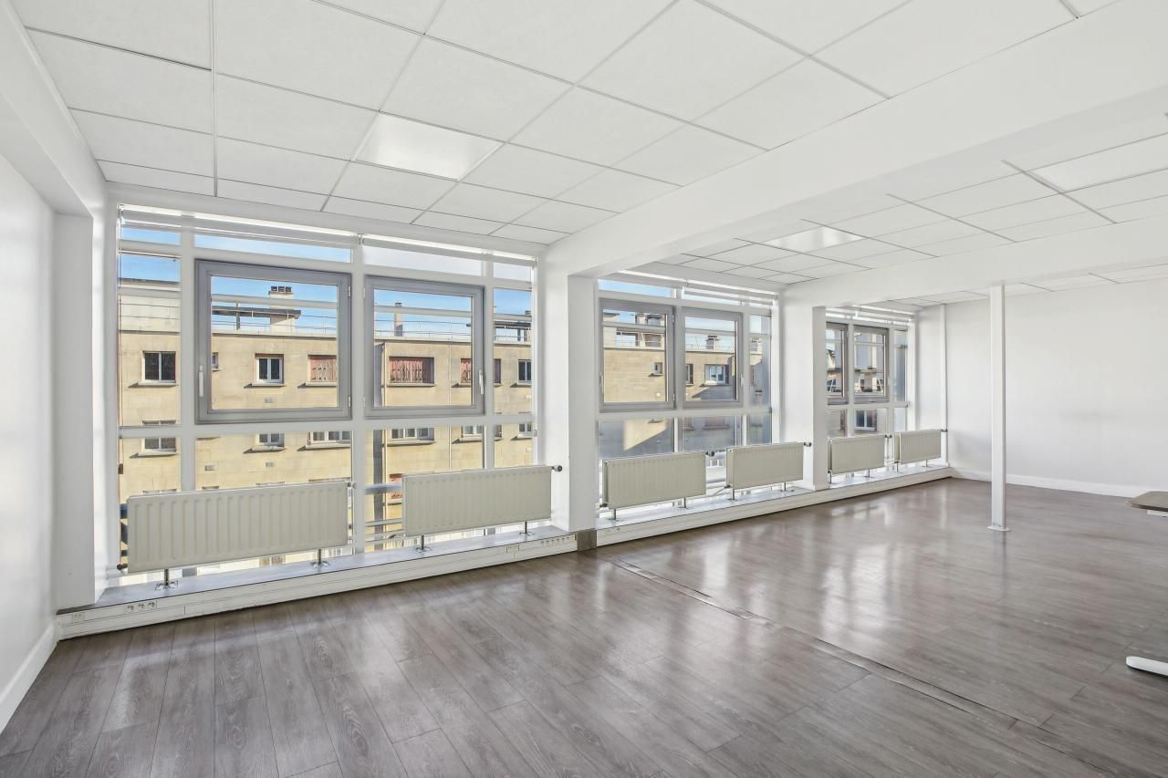 760 m² pour ce bureaux en location à Paris