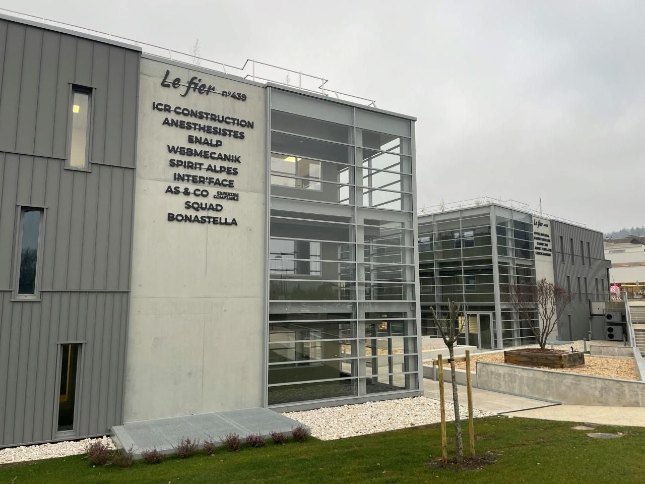 Location Bureaux 580.6 m² divisibles 74370 Argonay