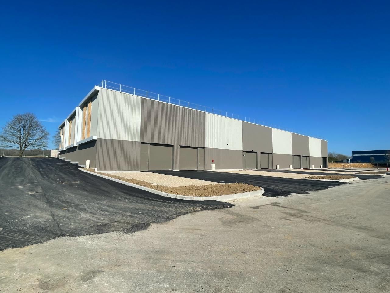 Vente PME-PMI 2017 m² divisibles 95640 Marines