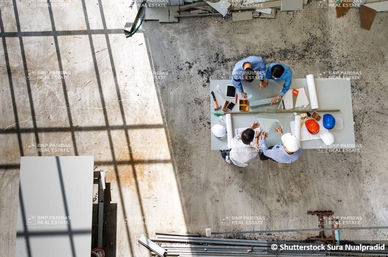 5305 m² pour ce bureaux en location à Vallauris