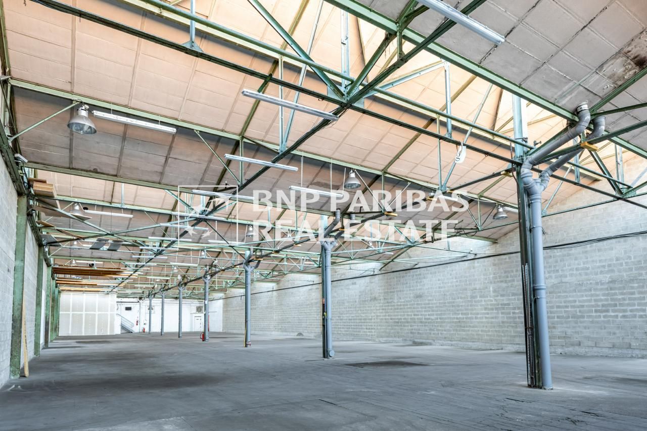 Location Activité 1635 m² non divisibles 93500 Pantin