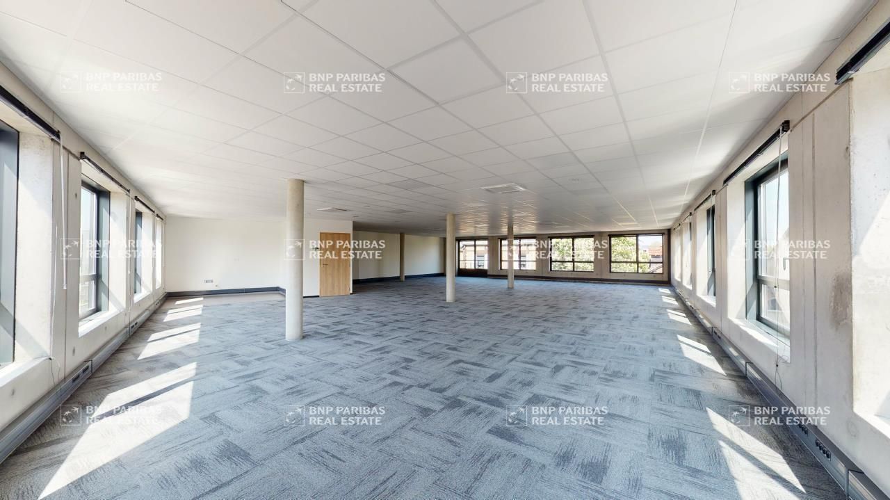 Location Bureaux 217.7 m² non divisibles 76140 Le petit-quevilly