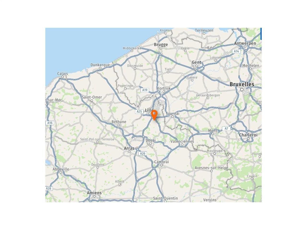 11636 m² pour cetentrepôts classe b en location à Fretin