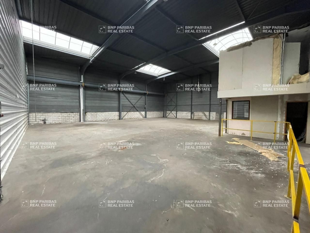 Location Activité 520 m² non divisibles 59960 Neuville-en-ferrain