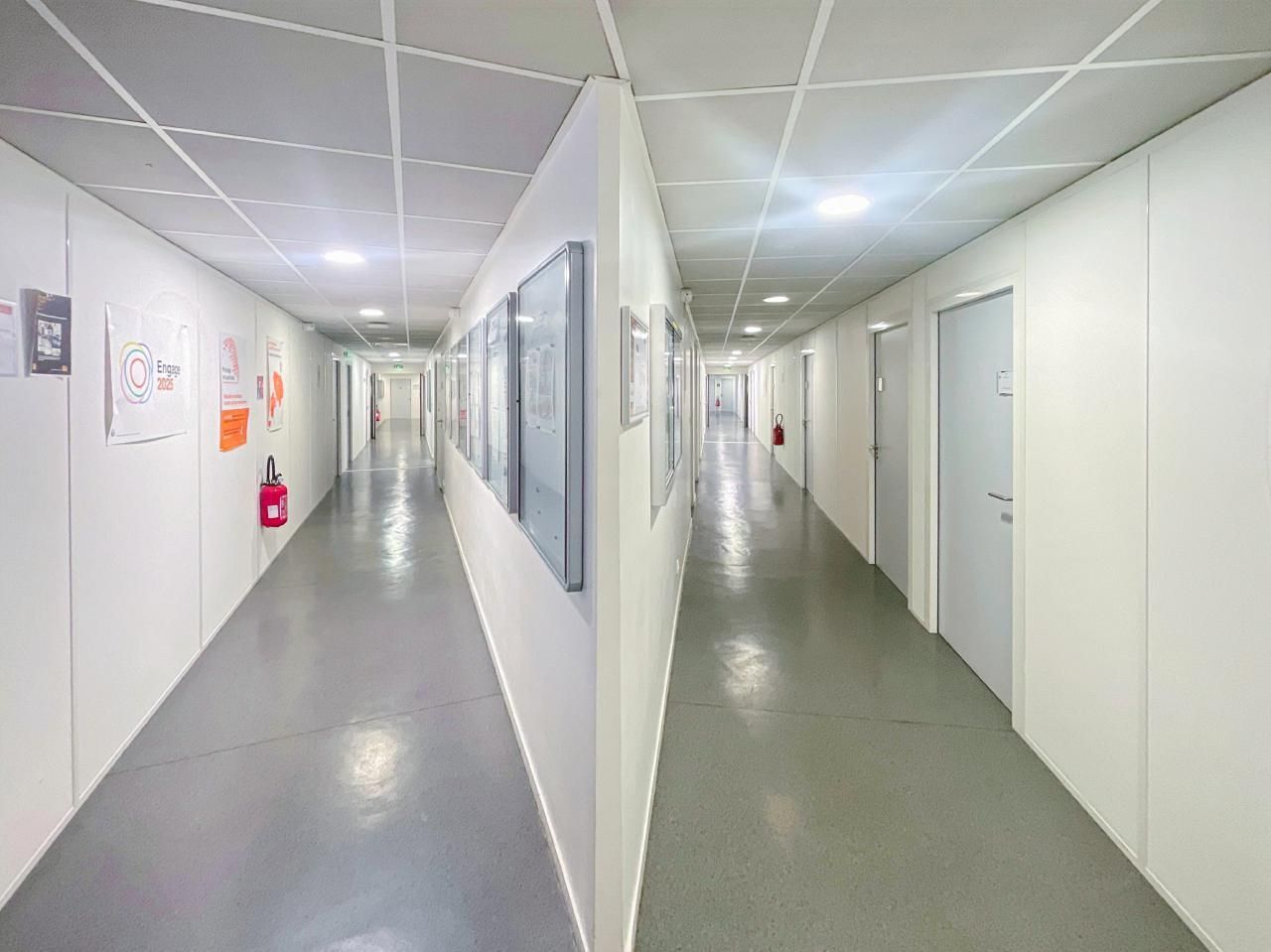 2622 m² pour ce bureaux en location à Noisy le grand