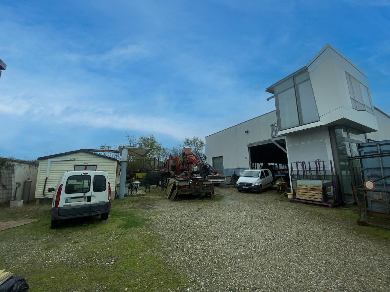 Location Activité 530 m² non divisibles 01700 Miribel
