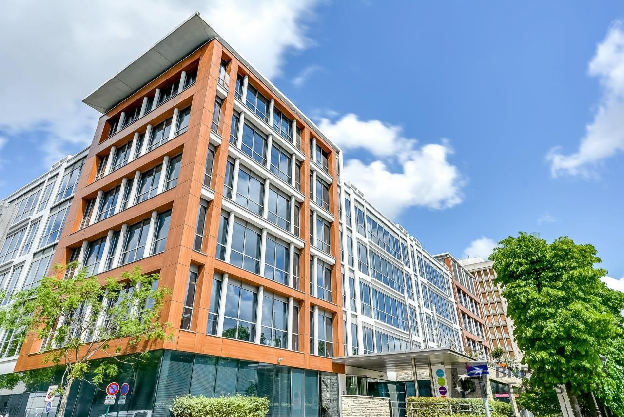 Location Bureaux 1686 m² divisibles 92150 Suresnes