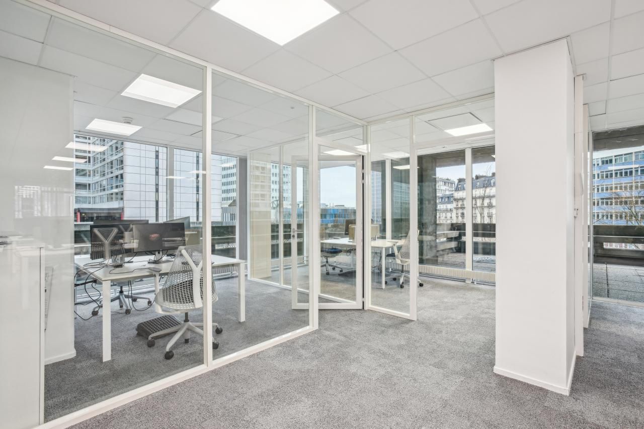 631 m² pour ce bureaux en location à Paris