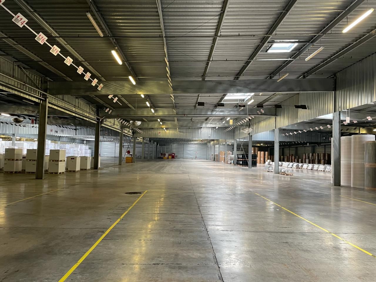 Vente Entrepôts classe B 40000 m² non divisibles 24570 Le lardin-saint-lazare