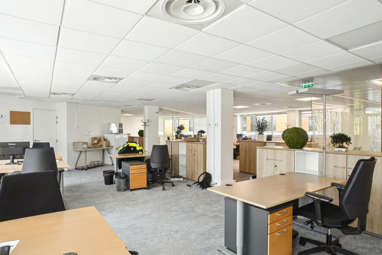 351 m² pour ce bureaux en location à Issy les moulineaux