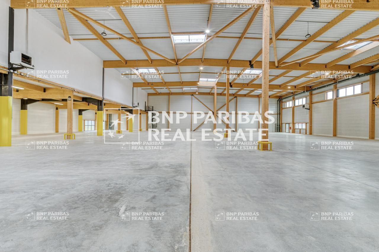 2335 m² pour ce pme-pmi en location à Louvres