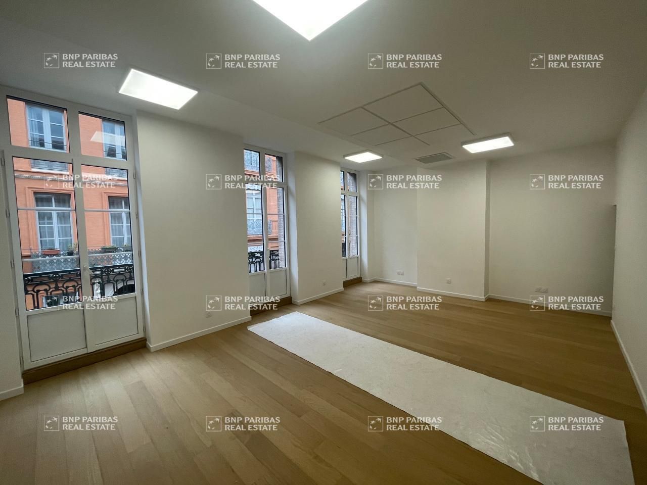 330 m² pour ce bureaux en location à Toulouse