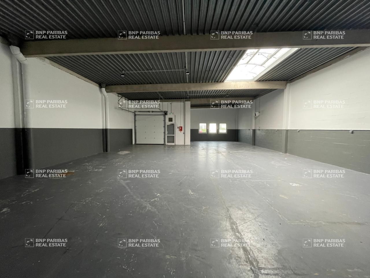 Location PME-PMI 385 m² non divisibles 77185 Lognes