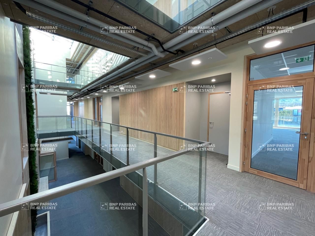 91.58 m² pour ce bureaux en location à Annecy