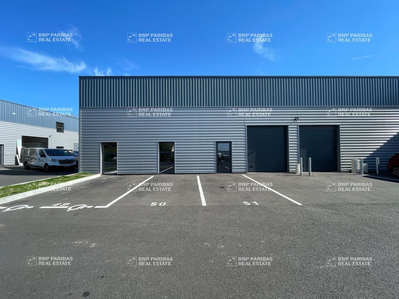 Vente Activité 745 m² non divisibles 33530 Bassens