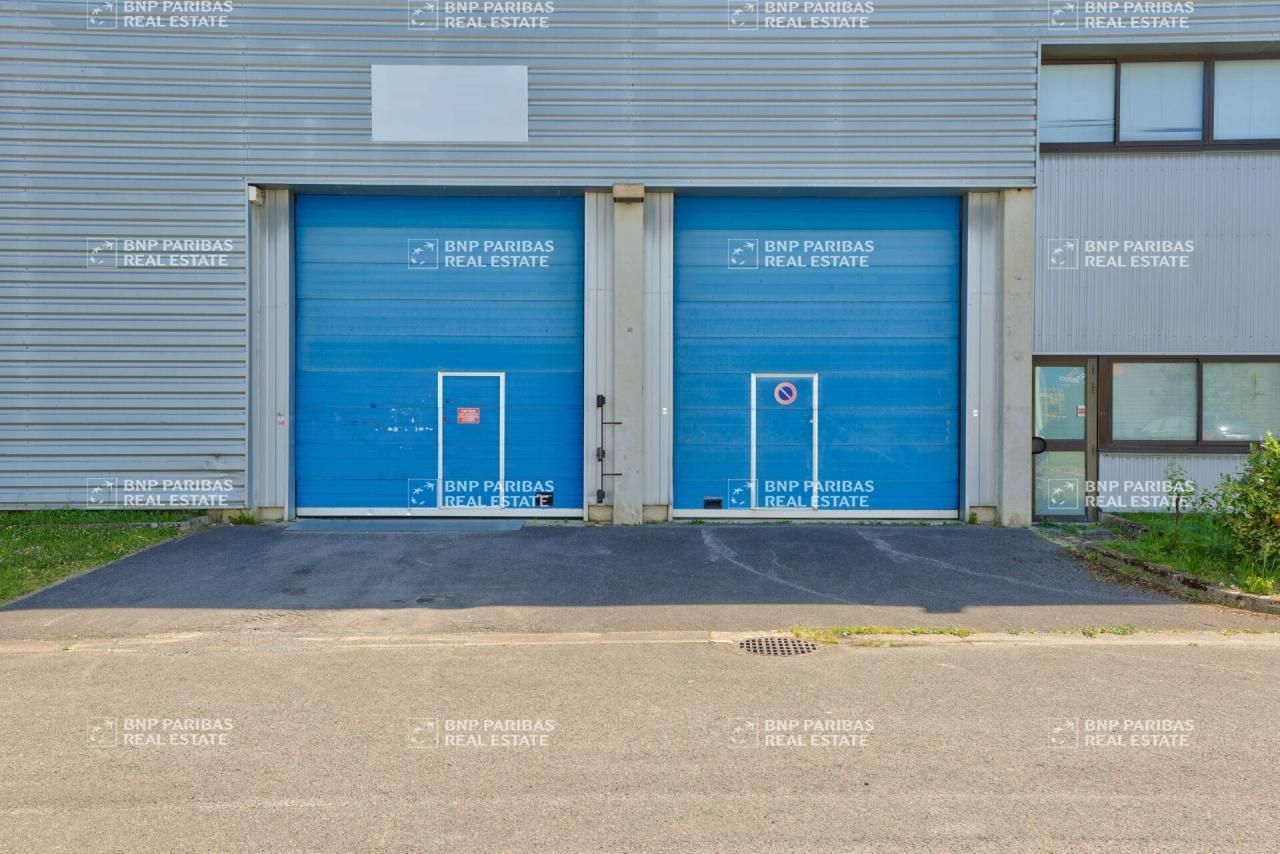 827 m² pour ce pme-pmi en location à Collégien