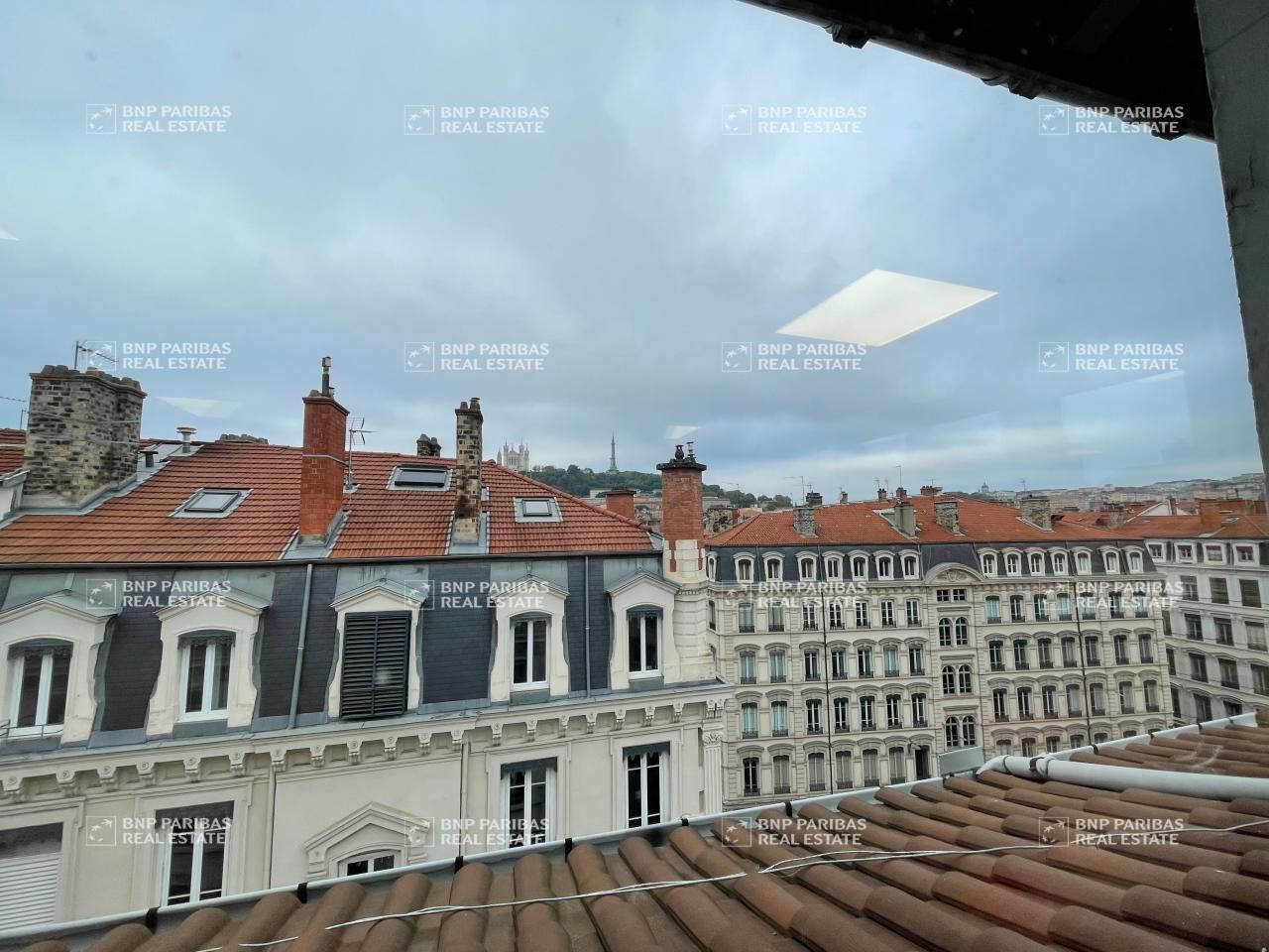 197 m² pour ce bureaux en location à Lyon