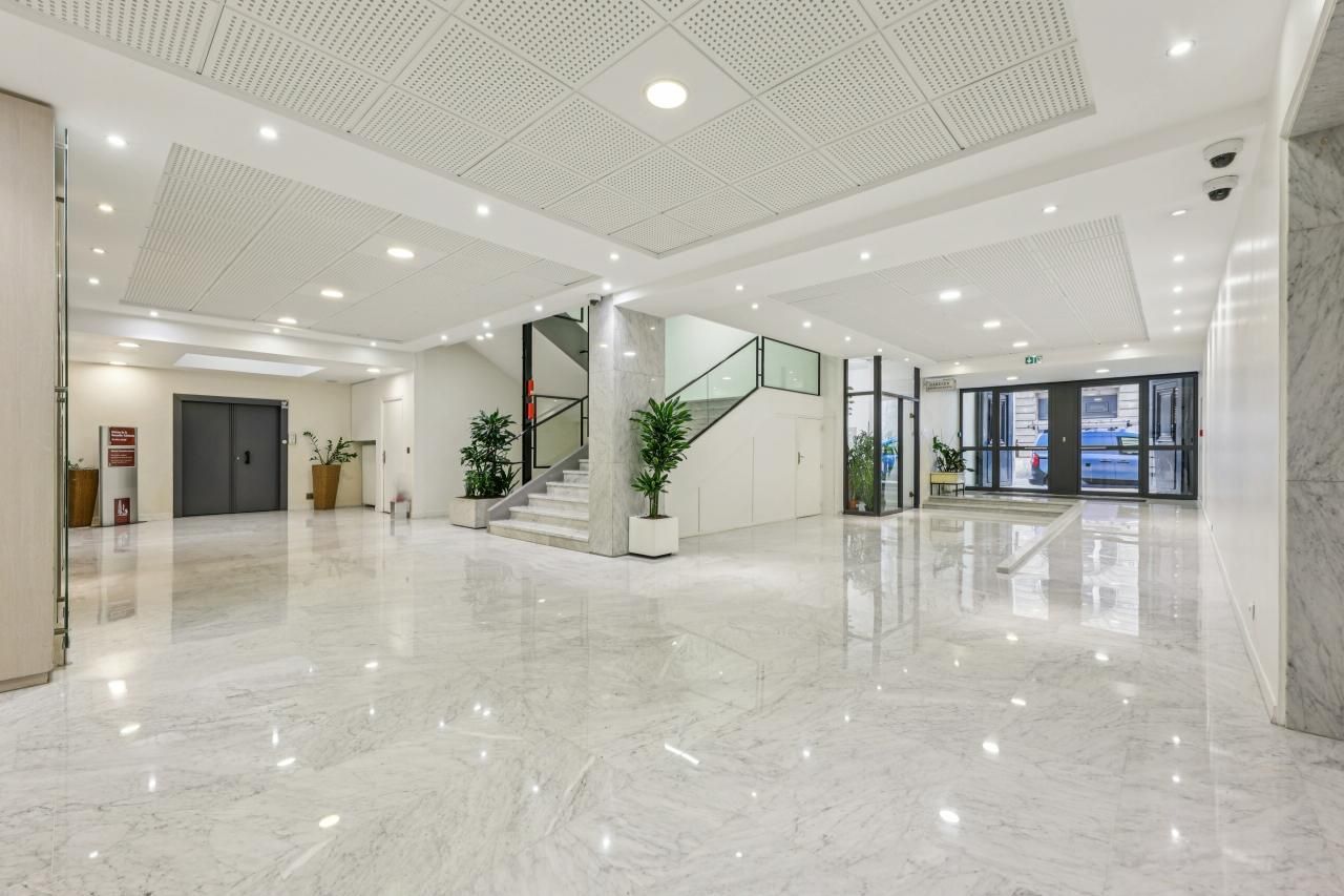 800 m² pour ce bureaux en location à Paris