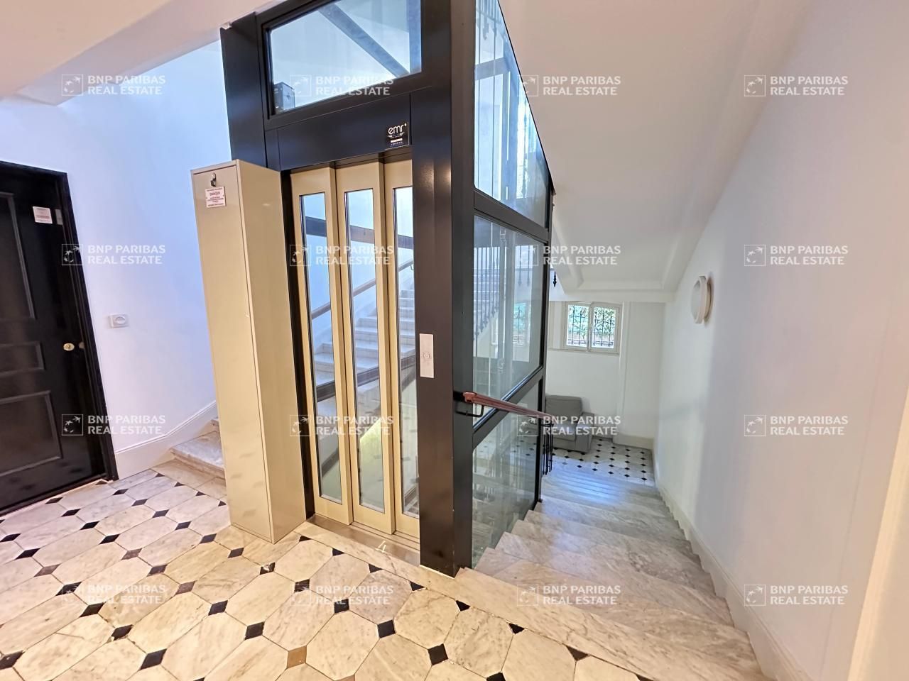 125 m² pour ce bureaux en location à Nice