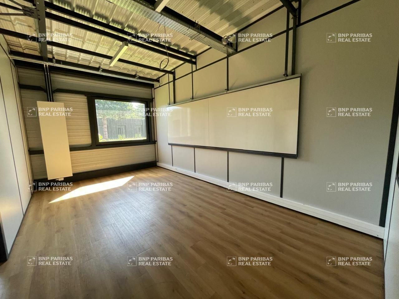 2500 m² pour ce activité en location à Carvin