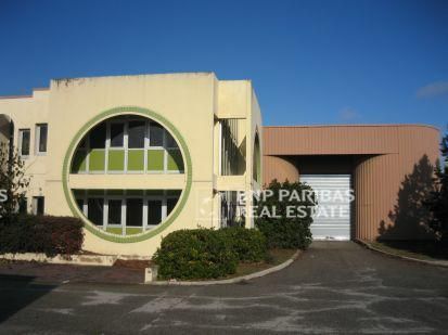 Location Activité 817 m² non divisibles 13127 Vitrolles