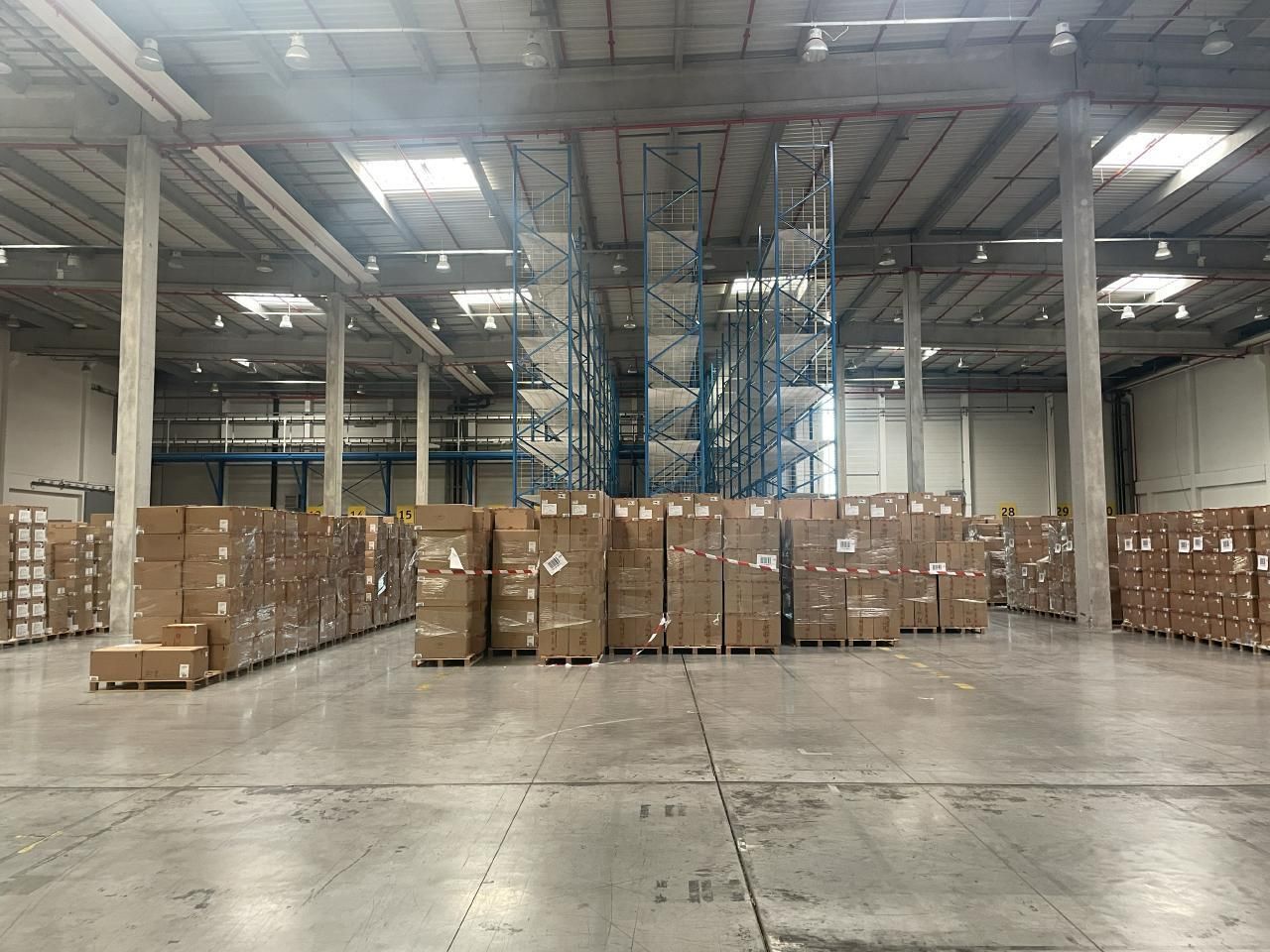 6068 m² pour cetentrepôts classe a en location à Raillencourt-sainte-olle