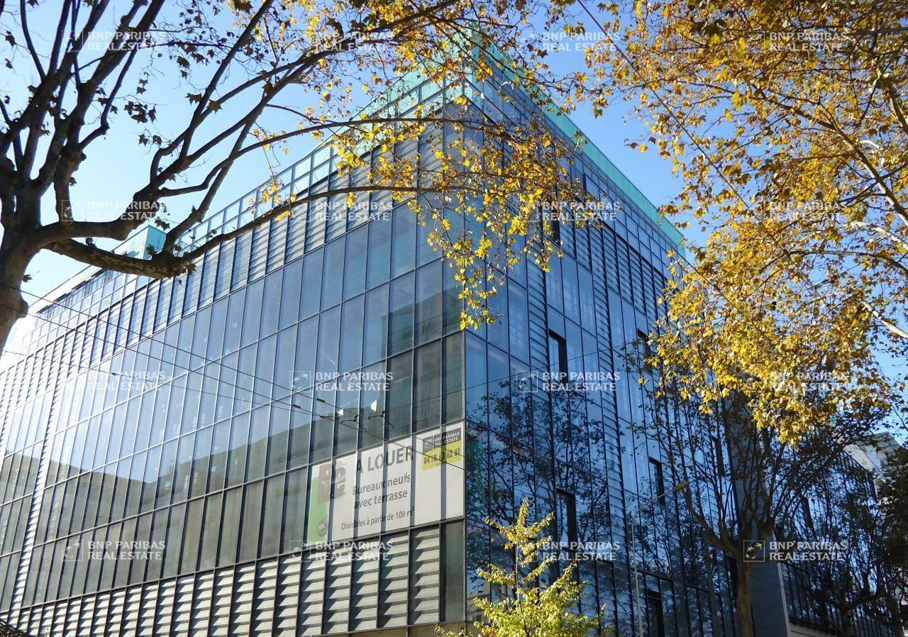 2565 m² pour ce bureaux en location à Lyon