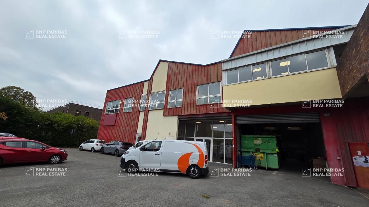 Vente Activité 1678 m² non divisibles 77186 Noisiel