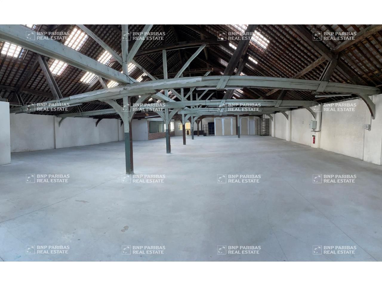Location Activité 760 m² non divisibles 76410 Saint-aubin-lès-elbeuf