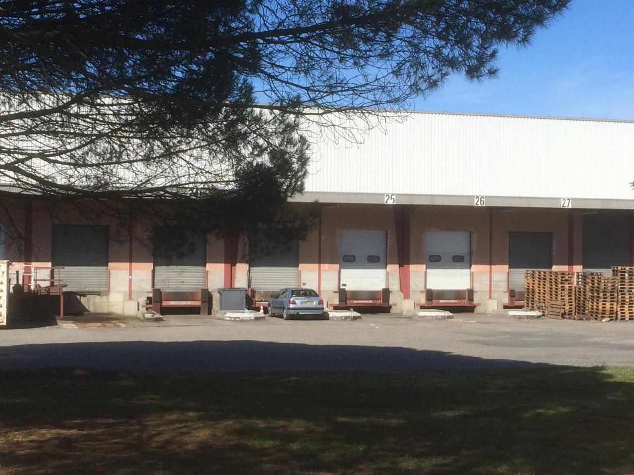 7531 m² pour cetentrepôts classe c en location à Saint-loubès