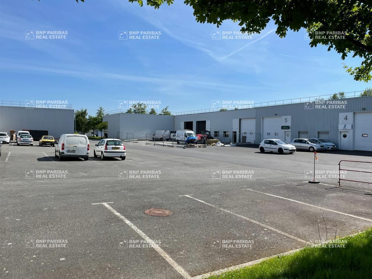 Location Activité 1578 m² divisibles 44800 Saint-herblain