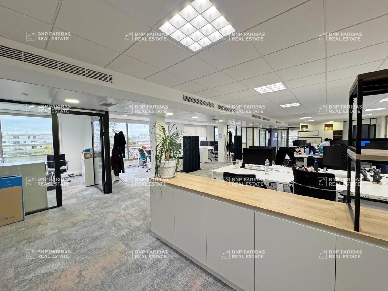 374 m² pour ce bureaux en vente à Levallois-perret